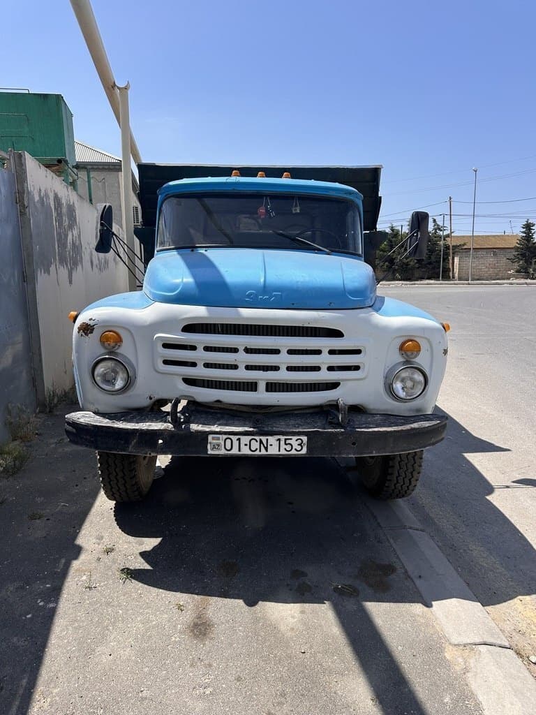 1987 ZIL 130 - Image 1