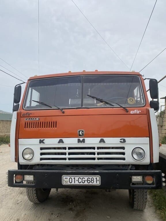 1988 KamAz 55111 - Image 1