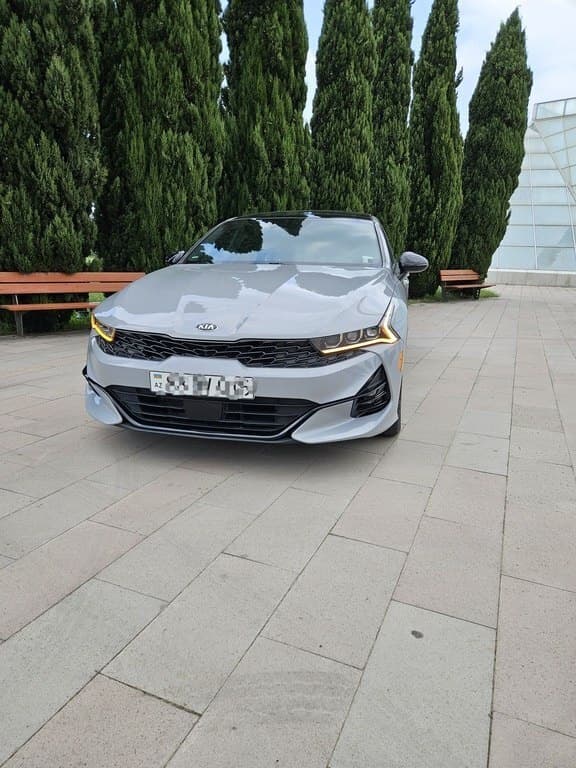 2020 Kia K5 - Image 1