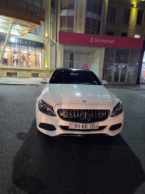 2015 Mercedes C 300 - Image 1
