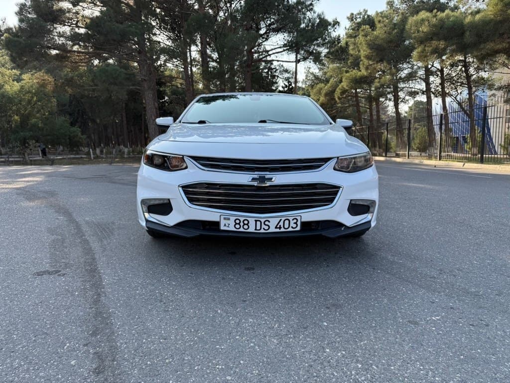 2017 Chevrolet Malibu - Image 1