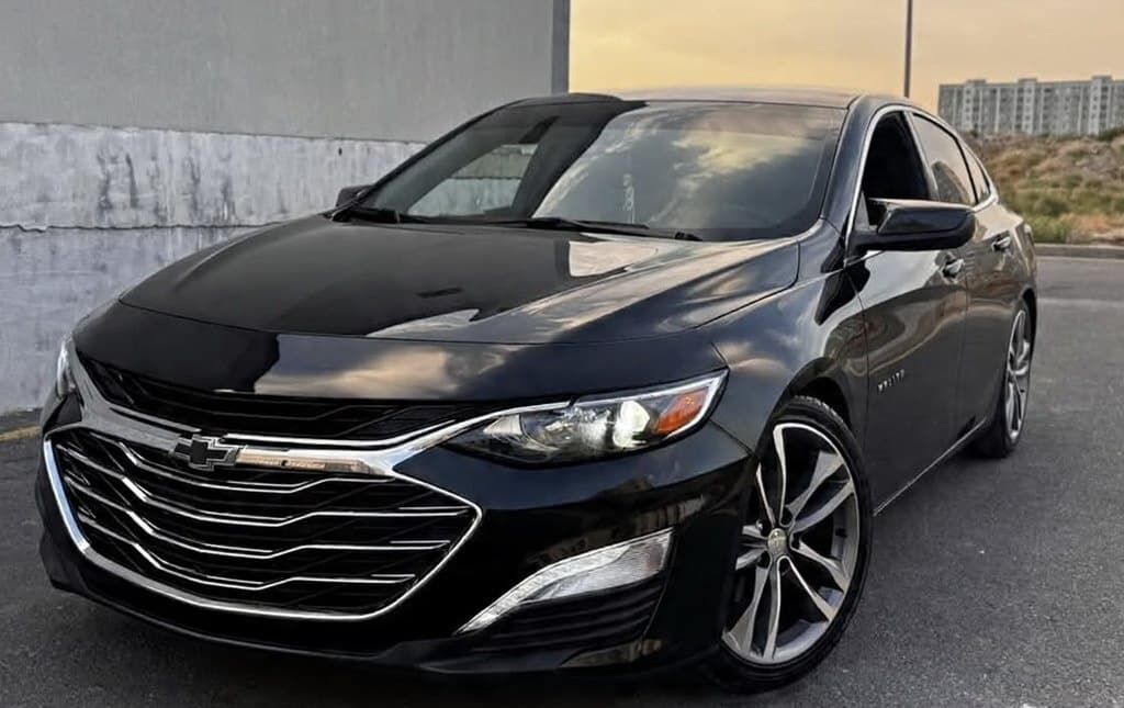 2020 Chevrolet Malibu - Image 1