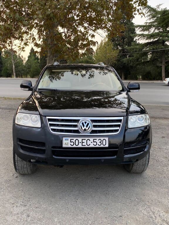 2005 Volkswagen Touareg - Image 1