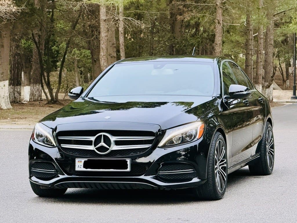 2016 Mercedes C 300 - Image 1
