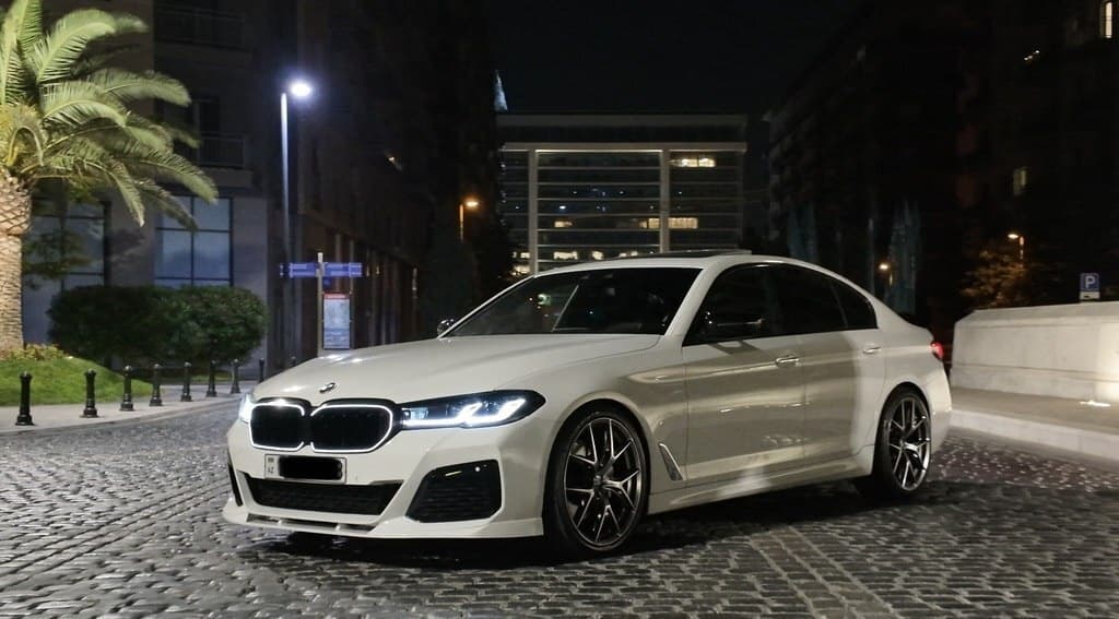 2019 BMW 530 - Image 1