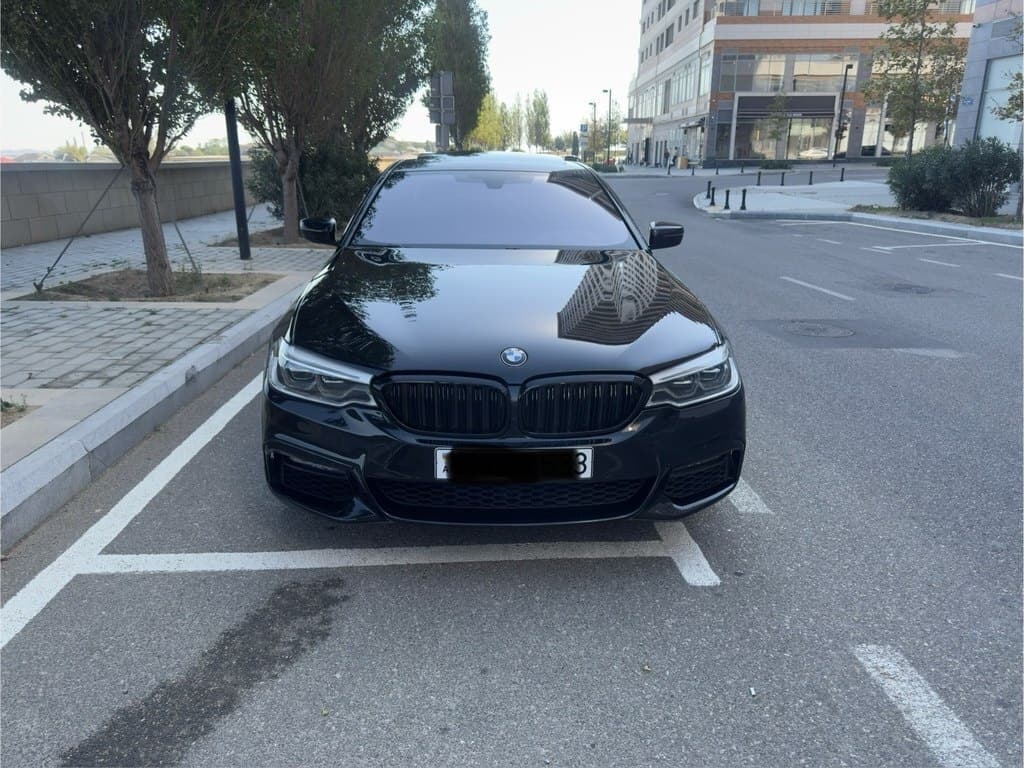 2018 BMW 530 - Image 1