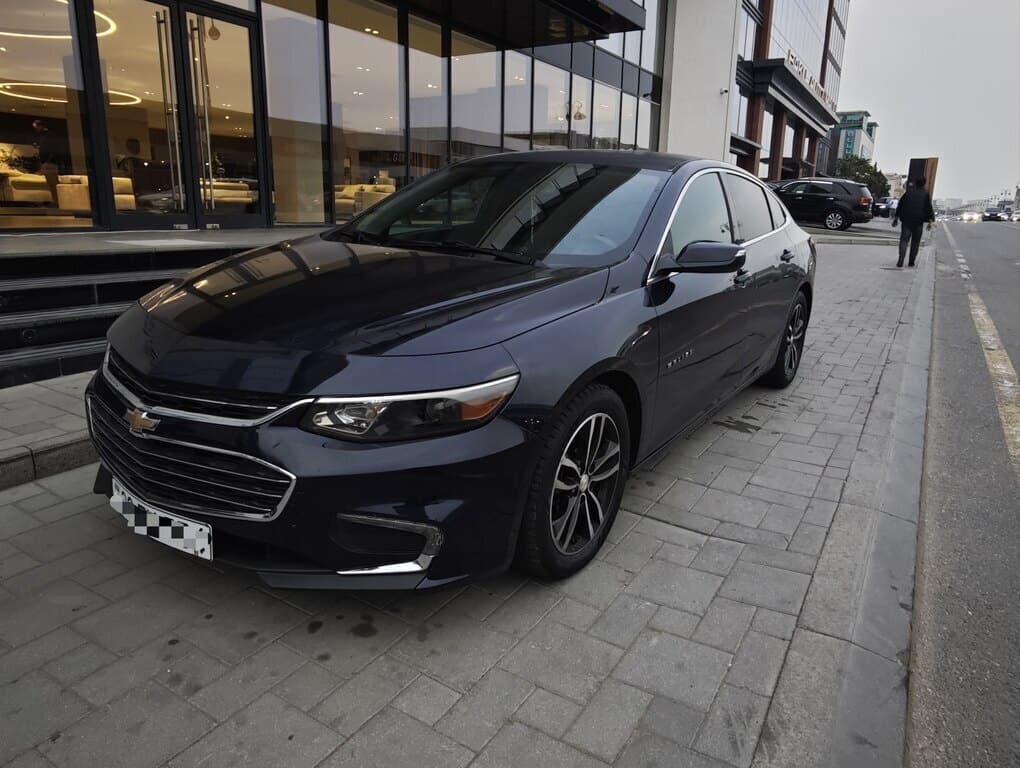 2016 Chevrolet Malibu - Image 1