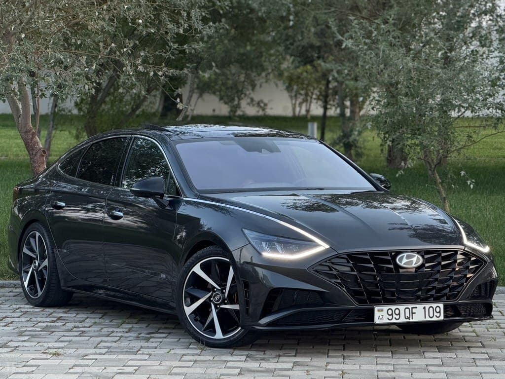 2021 Hyundai Sonata - Image 1