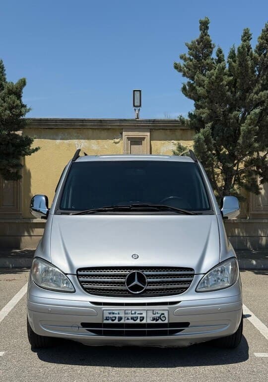 2006 Mercedes Viano - Image 1