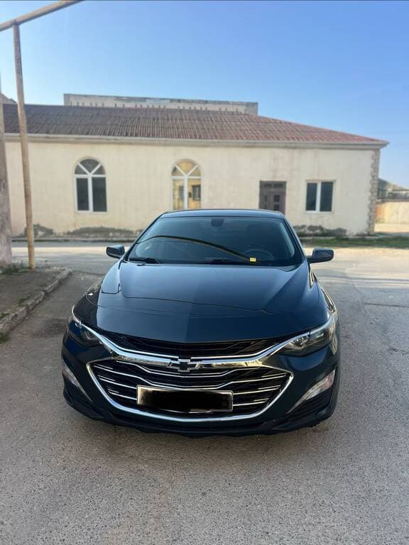 2021 Chevrolet Malibu - Image 1