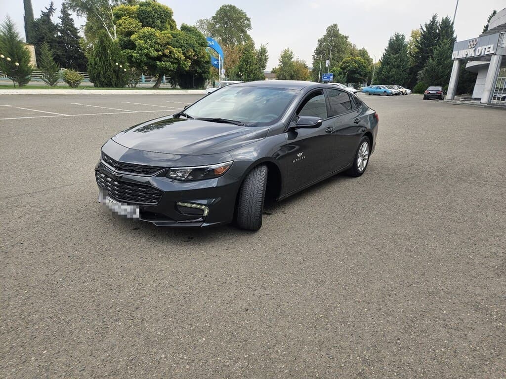 2016 Chevrolet Malibu - Image 1