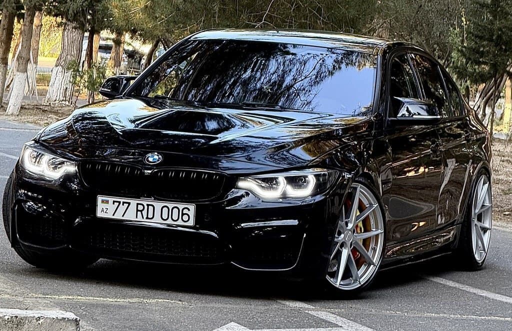 2015 BMW 328 - Image 1