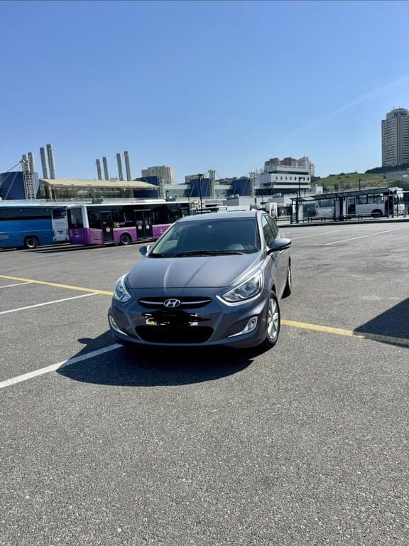 2016 Hyundai Accent - Image 1