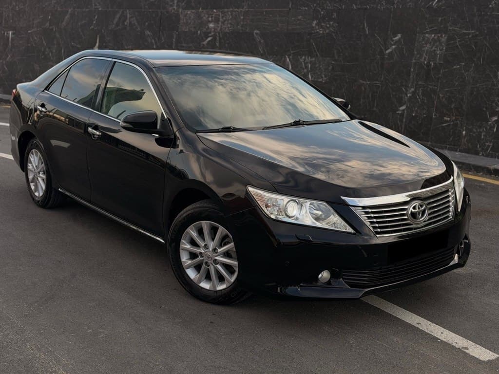 2013 Toyota Camry - Image 1