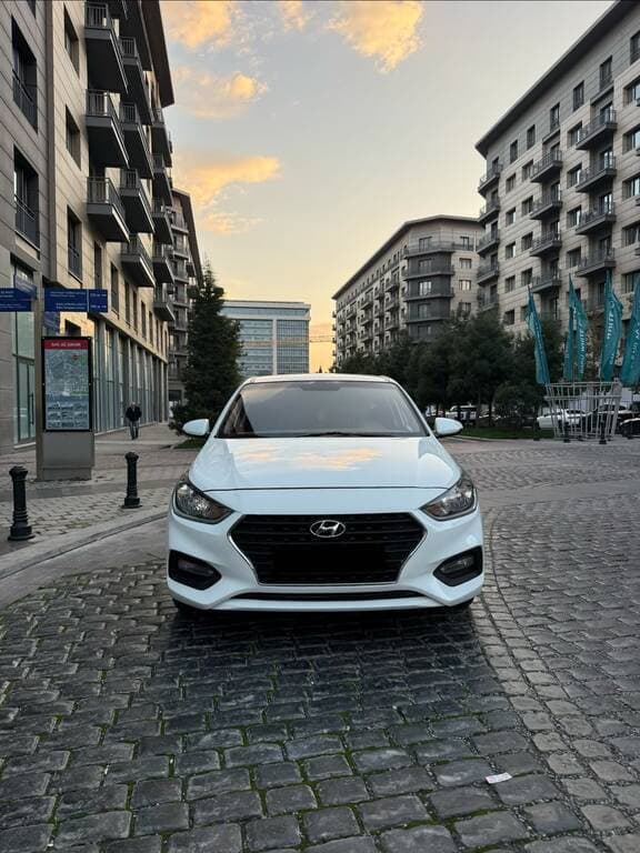 2019 Hyundai Accent - Image 1