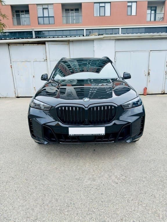 2023 BMW X5 - Image 1
