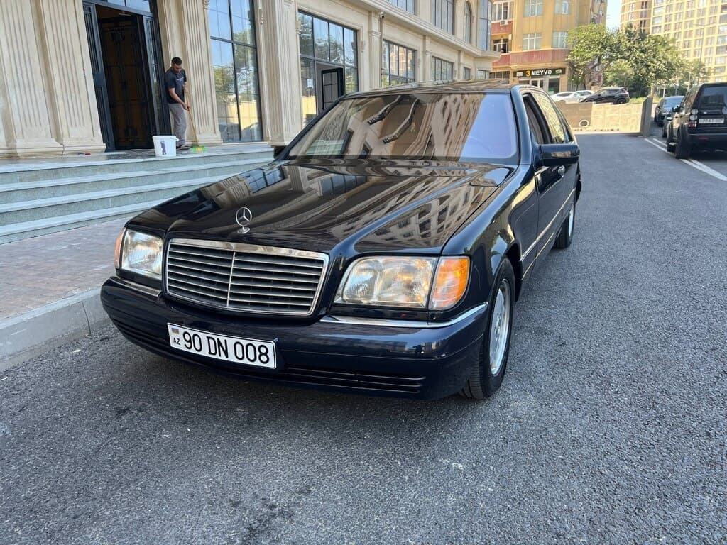 1997 Mercedes S 320 - Image 1