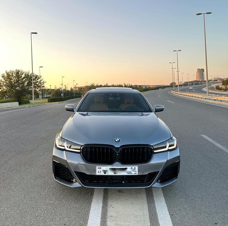 2018 BMW 530 - Image 1