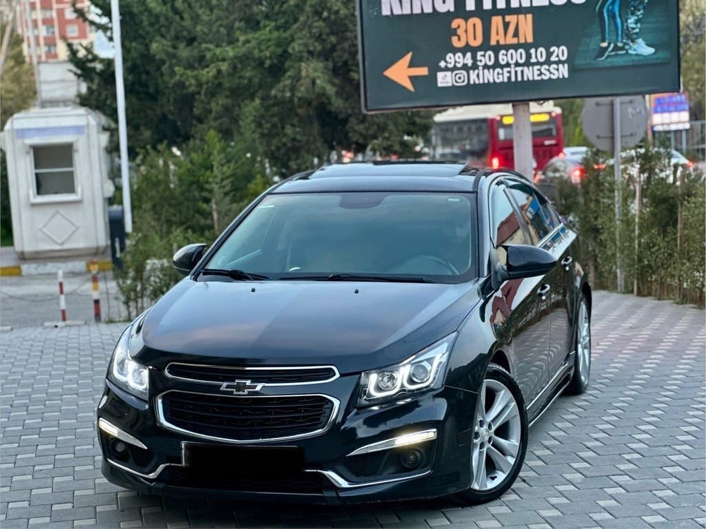 2015 Chevrolet Cruze - Image 1