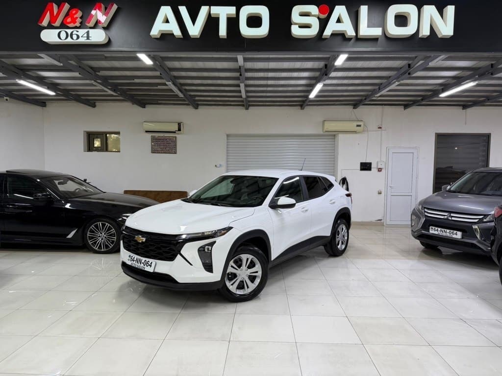2024 Chevrolet Trax - Image 1