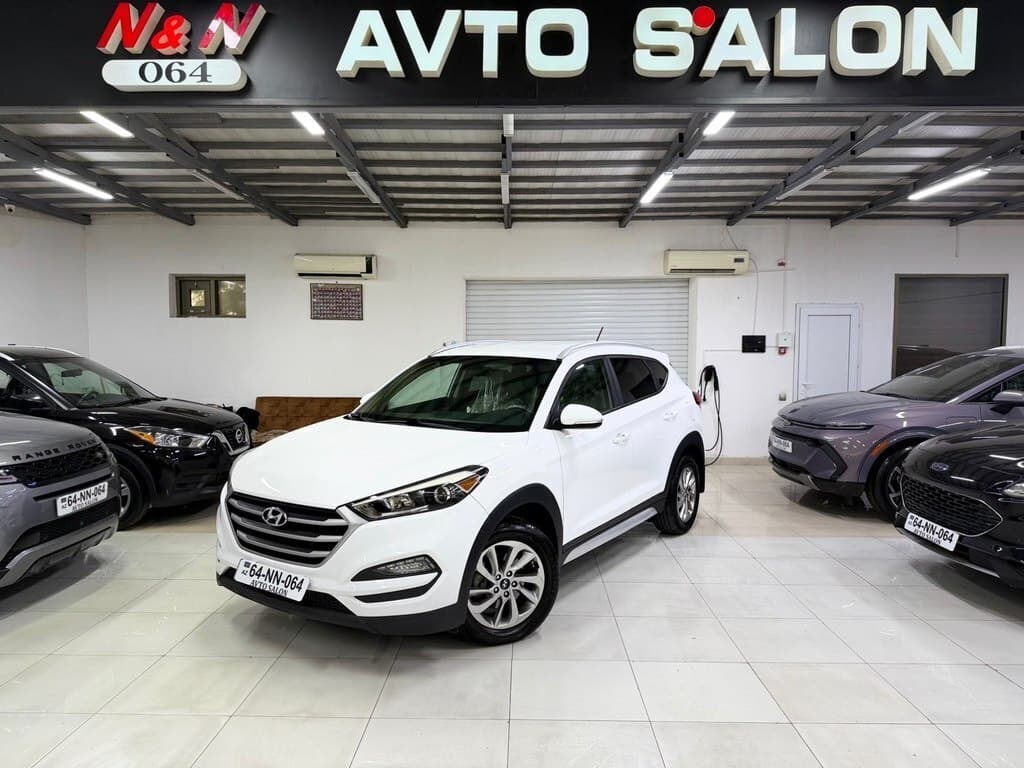 2017 Hyundai Tucson - Image 1