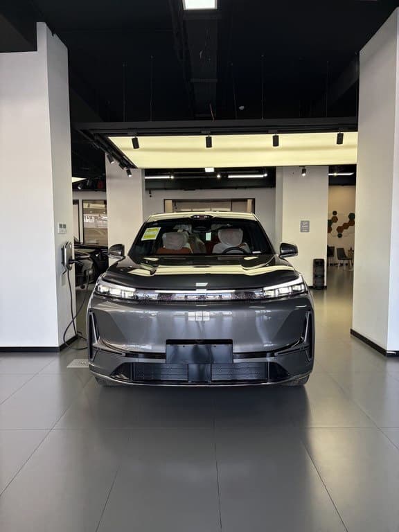 2025 Geely Galaxy M9 - Image 1
