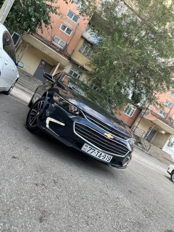 2016 Chevrolet Malibu - Image 1