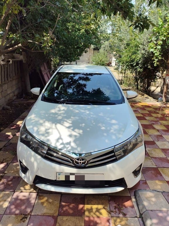 2014 Toyota Corolla - Image 1