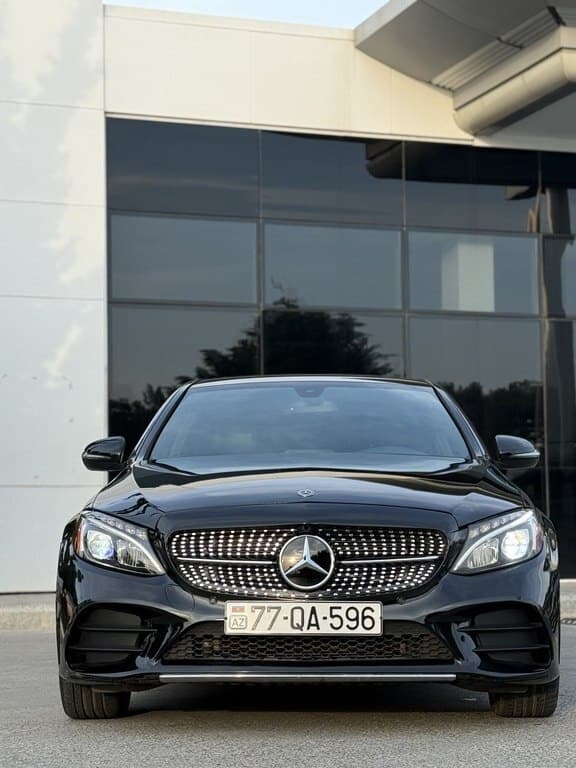 2017 Mercedes C 350 e - Image 1