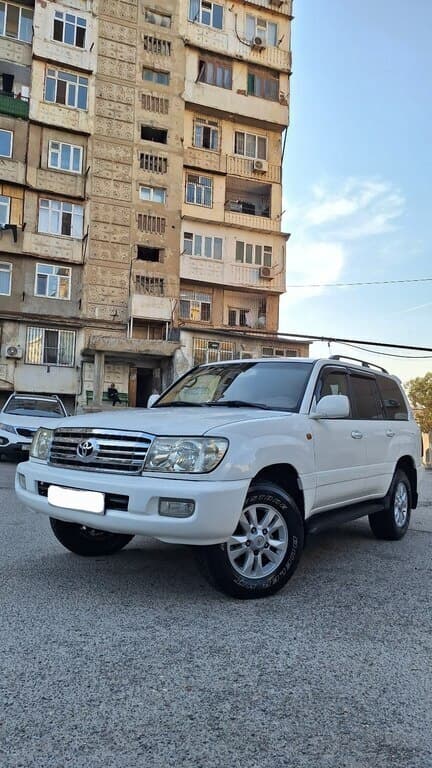 2007 Toyota Land Cruiser - Image 1