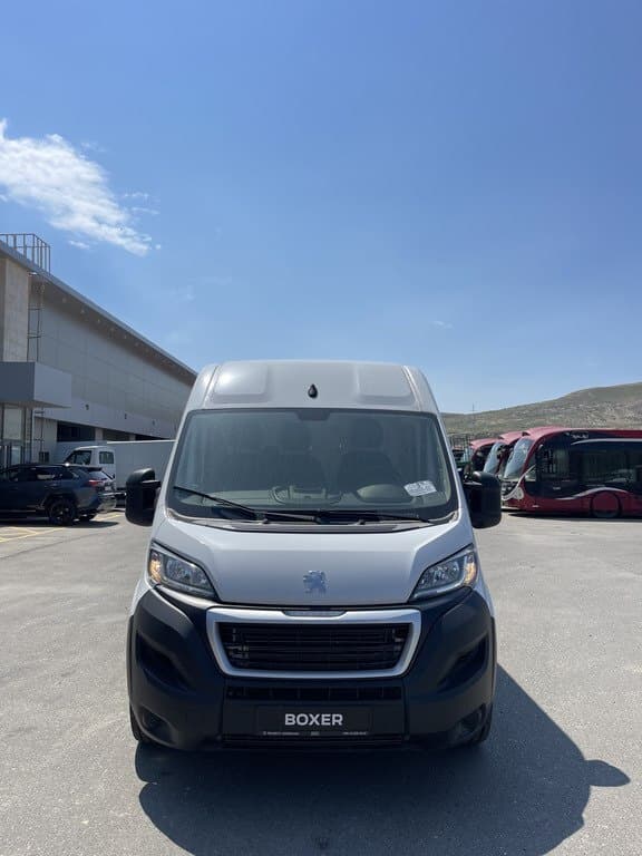 2025 Peugeot Boxer - Image 1