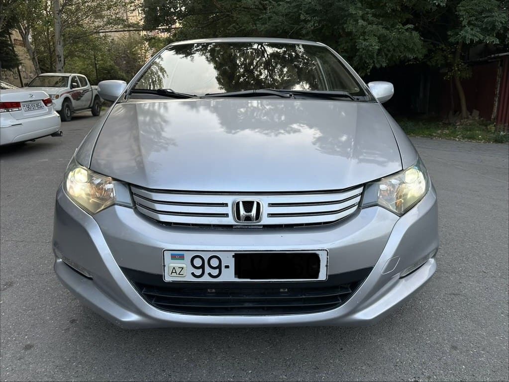 2011 Honda Insight - Image 1