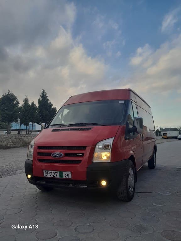 2008 Ford Transit - Image 1