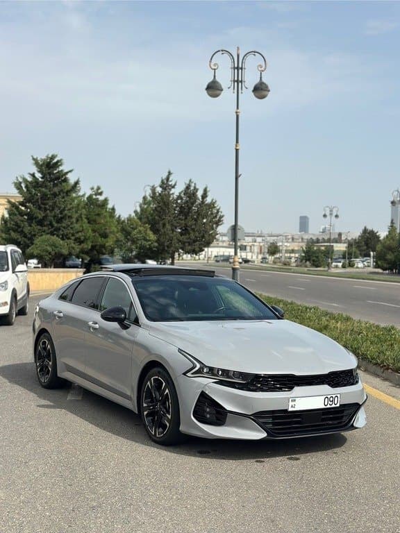2023 Kia K5 - Image 1