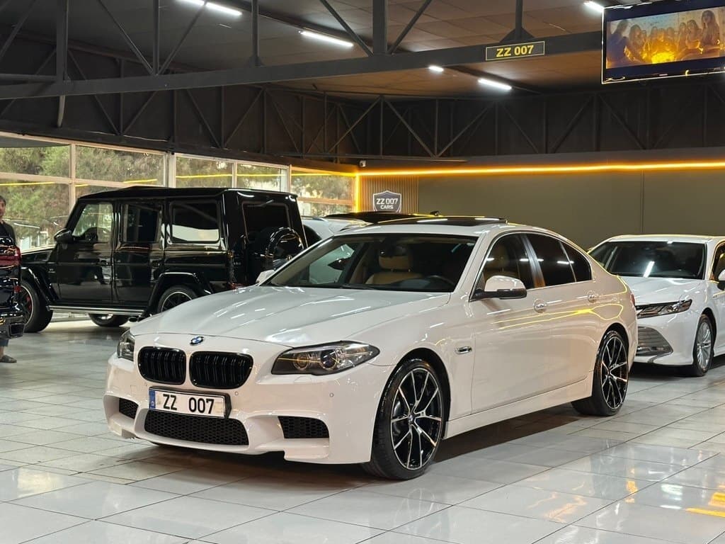 2016 BMW 528 - Image 1