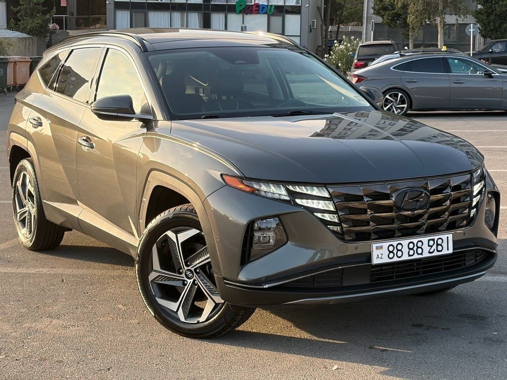2021 Hyundai Tucson - Image 1