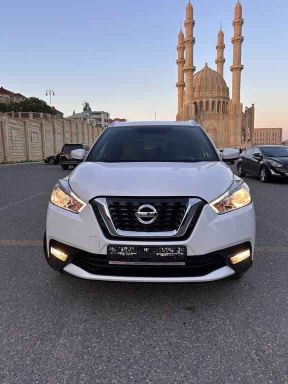 2019 Nissan Kicks - Image 1