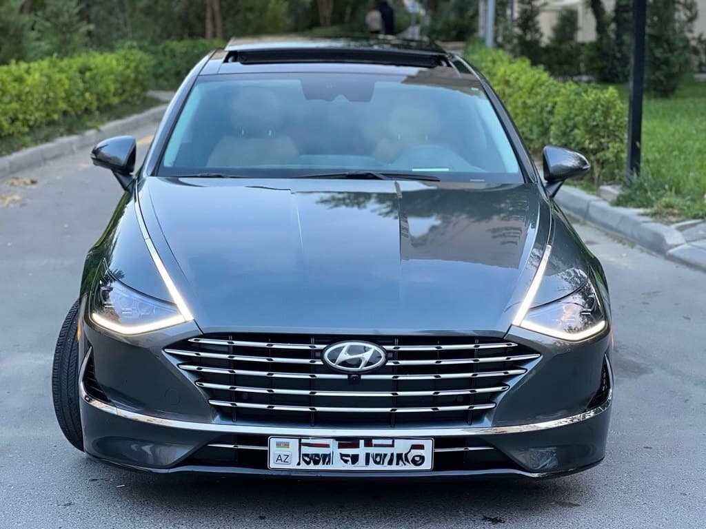 2023 Hyundai Sonata - Image 1