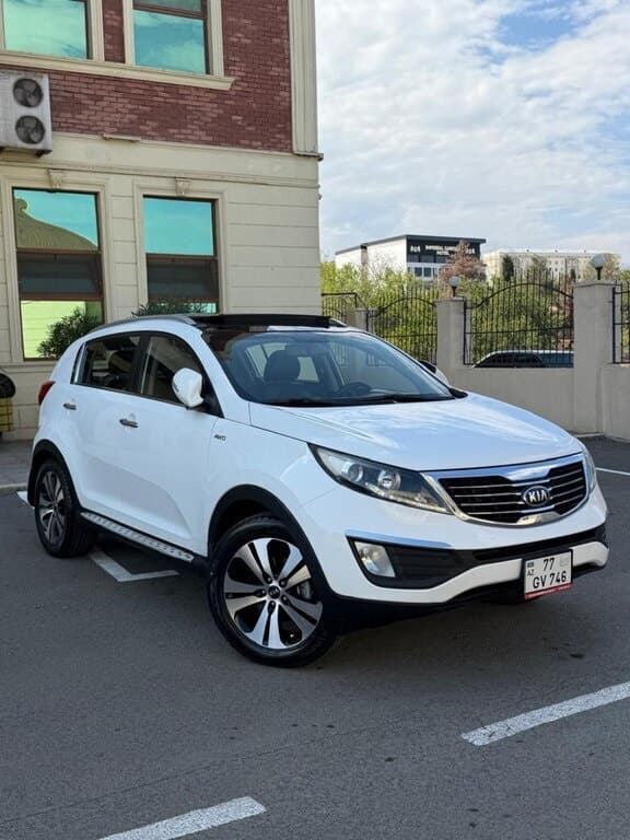 2012 Kia Sportage - Image 1