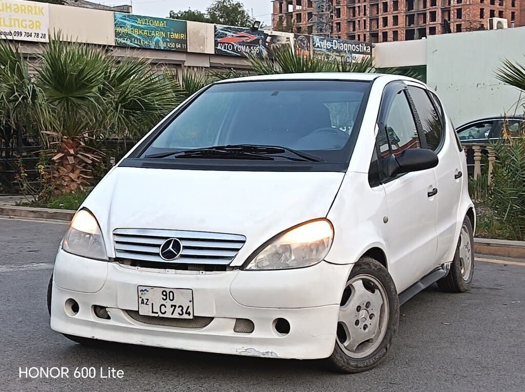 2001 Mercedes A 160 - Image 1