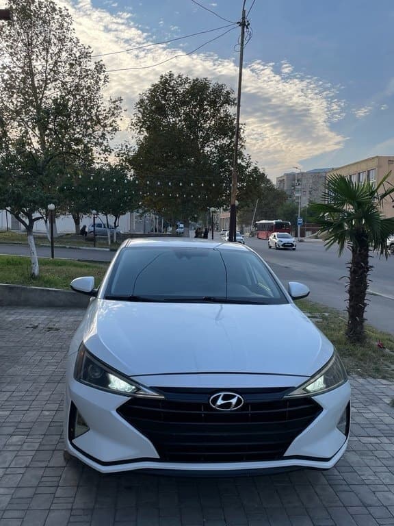 2019 Hyundai Elantra - Image 1