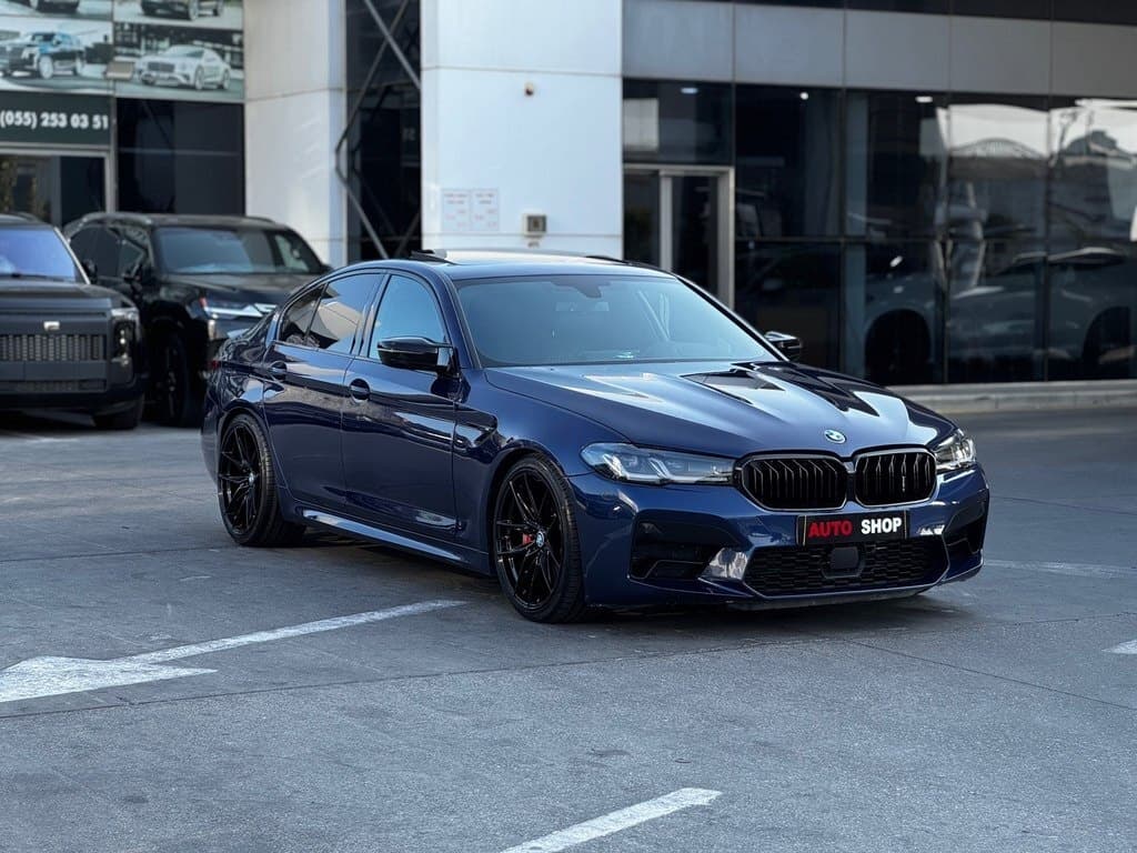 2017 BMW 530 - Image 1