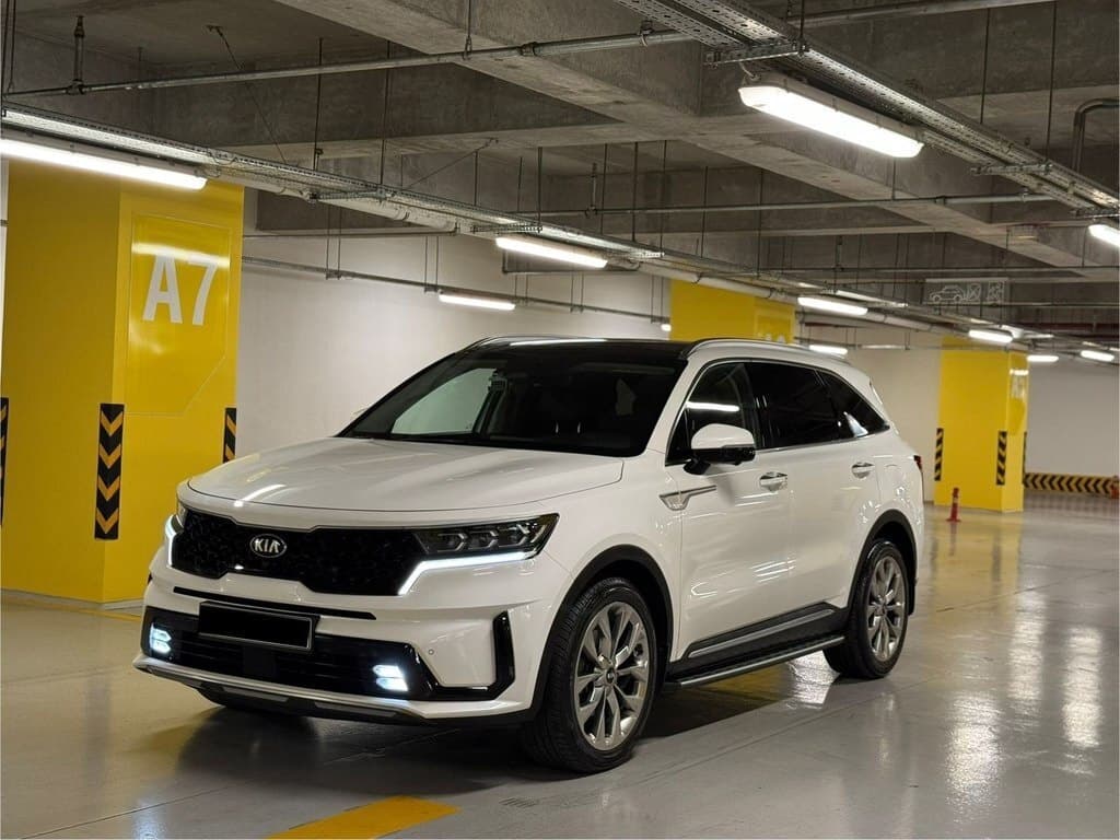 2020 Kia Sorento - Image 1