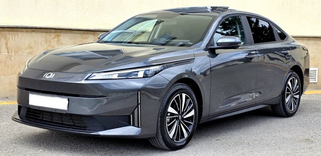 2025 Changan Qiyuan A05 - Image 1