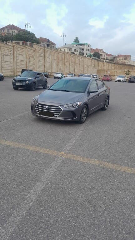 2018 Hyundai Elantra - Image 1