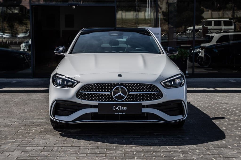2024 Mercedes C 200 - Image 1