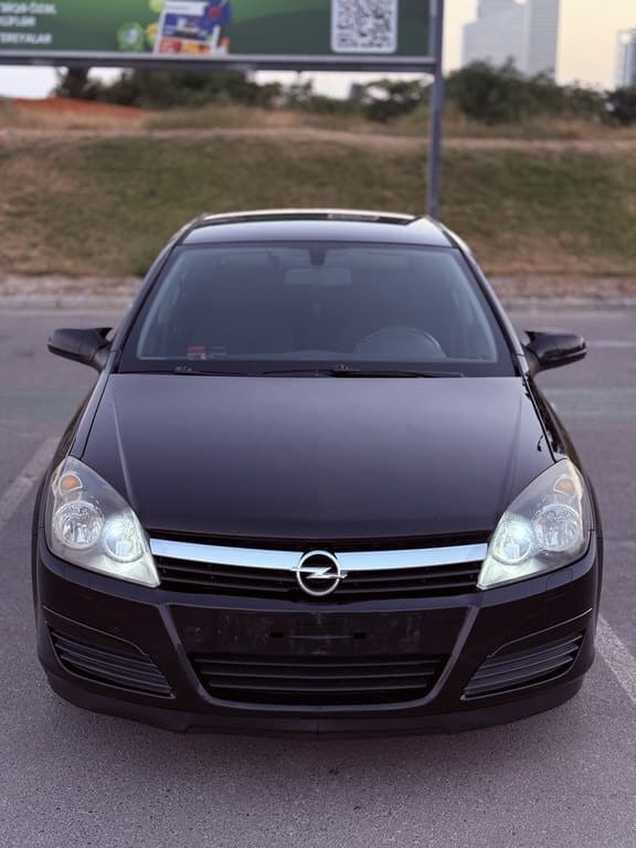 2004 Opel Astra - Image 1