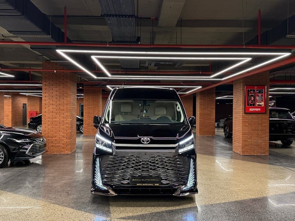 2025 Toyota HiAce - Image 1