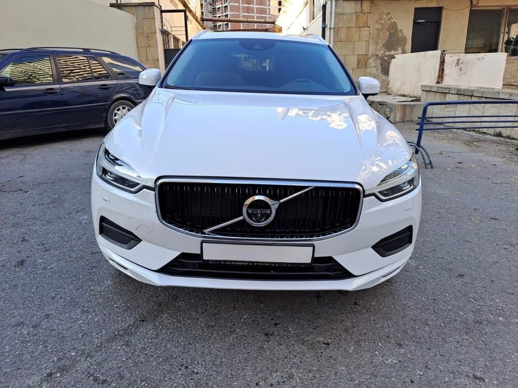 2019 Volvo XC60 - Image 1