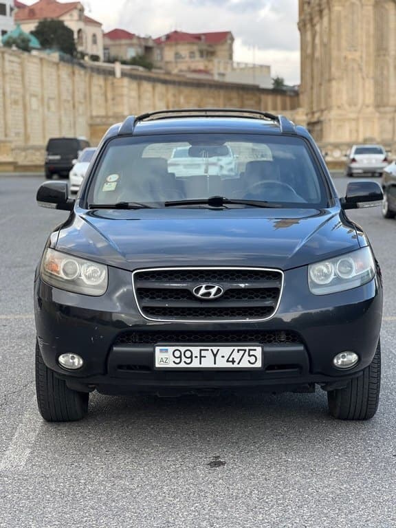 2008 Hyundai Santa Fe - Image 1